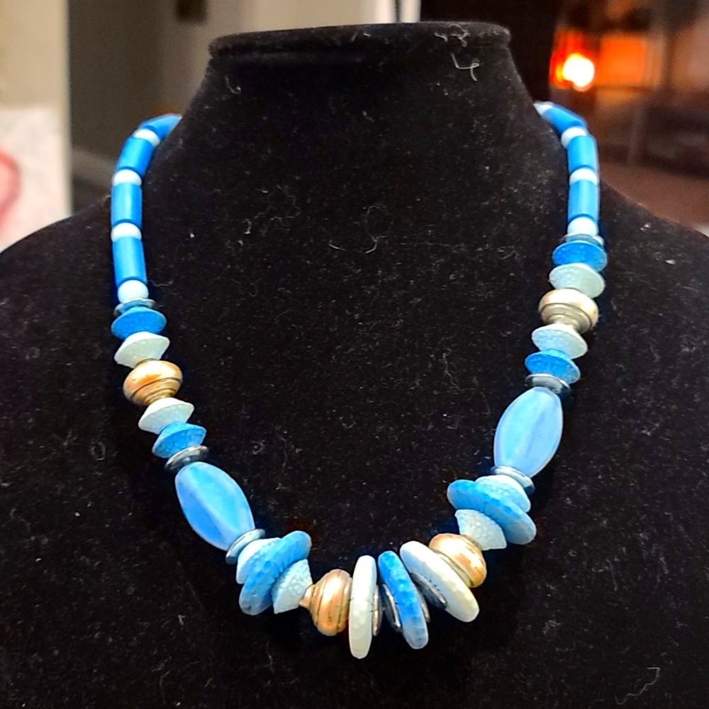 Womens Vintage Blue Necklace